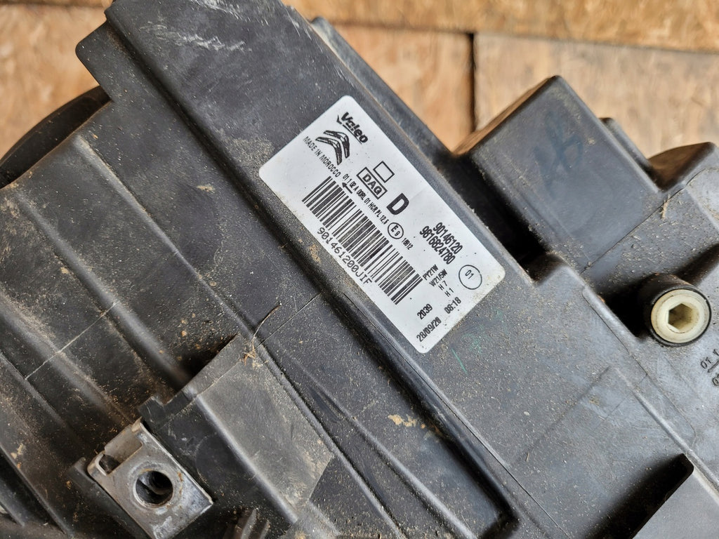 Frontscheinwerfer Citroën Berlingo 9816824780 Rechts Scheinwerfer Headlight