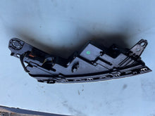 Laden Sie das Bild in den Galerie-Viewer, Frontscheinwerfer Citroën C5 Aircross 9818005180 LED Rechts oder Links