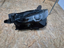 Laden Sie das Bild in den Galerie-Viewer, Frontscheinwerfer Mazda Cx-30 Cx 30 Cx30 DGJ1-51040 Full LED Links Headlight