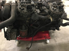 Laden Sie das Bild in den Galerie-Viewer, Motor BMW E9 M30B25V 2.5 Benzin Engine Unkomplett