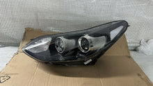 Load image into Gallery viewer, Frontscheinwerfer Kia Sportage 92101-F1010 Links Scheinwerfer Headlight SCH1787979132vu