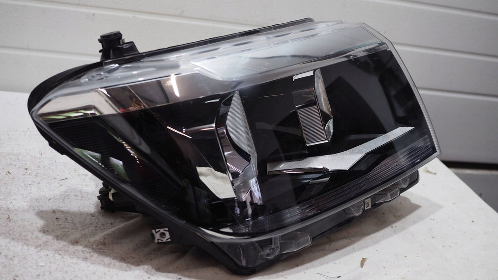 Frontscheinwerfer VW Crafter 7C1941006B Rechts Scheinwerfer Headlight SCH7811348147ze