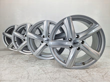 Laden Sie das Bild in den Galerie-Viewer, 4x Alufelge 17 Zoll 7.5" 5x112 47ET Glanz Silber KBA48911 Audi I Rim Wheel FEL7210200757nb