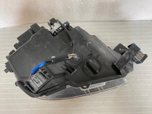 Laden Sie das Bild in den Galerie-Viewer, Frontscheinwerfer Dacia Sandero III Jogger 260102586R LED Rechts Headlight