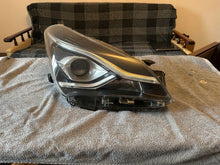 Load image into Gallery viewer, Frontscheinwerfer Toyota Yaris OD-199 LED Rechts Scheinwerfer Headlight SCH8971855705fo