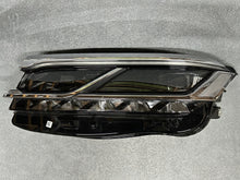 Laden Sie das Bild in den Galerie-Viewer, Frontscheinwerfer VW Touareg 761941081 LED Links Scheinwerfer Headlight
