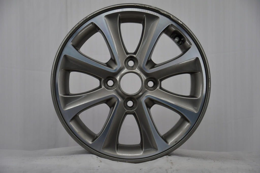1x Alufelge 14 Zoll 5.5" 5x114.3 47ET Glanz 52910-B9200 Hyundai I10 Mg Rim Wheel