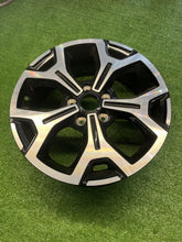 Laden Sie das Bild in den Galerie-Viewer, 1x Alufelge 17 Zoll 6.0" 5x114.3 50ET Schwarz 403006285R Dacia Duster Rim Wheel FEL4213683682pz