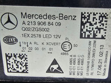 Laden Sie das Bild in den Galerie-Viewer, Frontscheinwerfer Mercedes-Benz W213 A2139068409 Full LED Rechts Headlight SCH8299257227kj