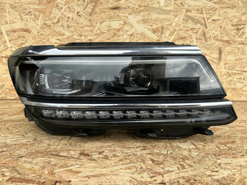 Frontscheinwerfer VW Tiguan 5NB941082A Rechts Scheinwerfer Headlight SCH2822678049fw