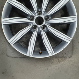 1x Alufelge 19 Zoll 8.5