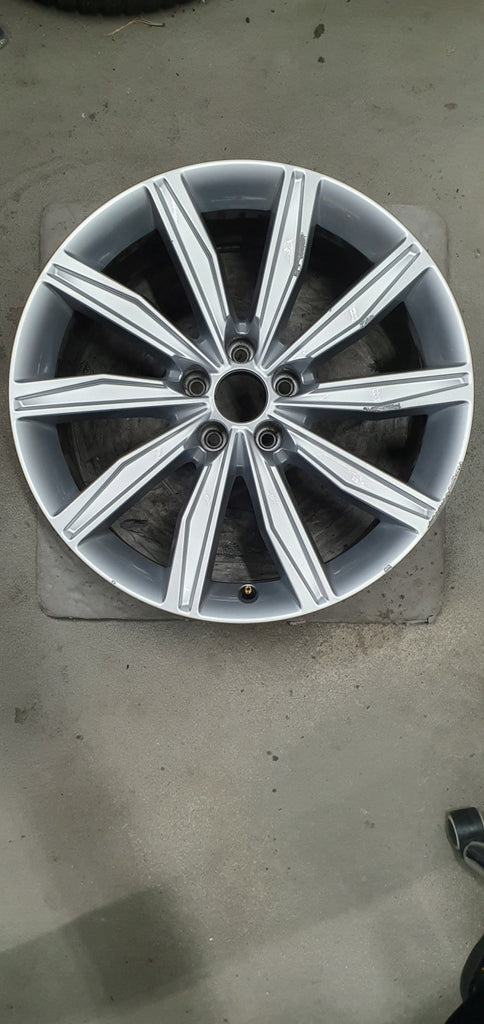 1x Alufelge 19 Zoll 8.5" 5x112 40ET Glanz Silber 4K0601025G Audi A6 Allroad A4 FEL3994076508qv