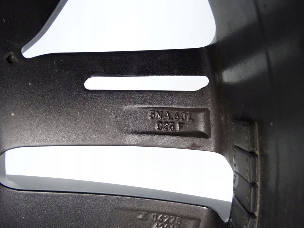 1x Alufelge 19 Zoll 7.0" 5x112 43ET NA601025F VW Tiguan Allspace Rim Wheel