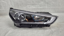 Laden Sie das Bild in den Galerie-Viewer, Frontscheinwerfer Hyundai Ioniq Xenon Rechts Scheinwerfer Headlight