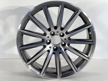 Laden Sie das Bild in den Galerie-Viewer, 1x Alufelge 20 Zoll 5x112 Glanz A2474011600 Mercedes-Benz Glb X247 Rim Wheel FEL8928183494nf