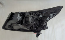 Laden Sie das Bild in den Galerie-Viewer, Frontscheinwerfer Renault Trafic III 260108047R Rechts Scheinwerfer Headlight SCH8043947219io