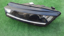 Laden Sie das Bild in den Galerie-Viewer, Frontscheinwerfer Skoda Octavia I 5E4941015 Full LED Links Headlight SCH5221208125qo