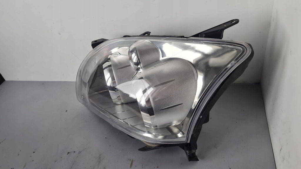 Frontscheinwerfer Toyota Avensis E1313388 20B738111424 Links Headlight SCH7600556307qr