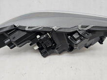 Load image into Gallery viewer, Frontscheinwerfer Toyota 4 Yaris SPP8711 Links Scheinwerfer Headlight