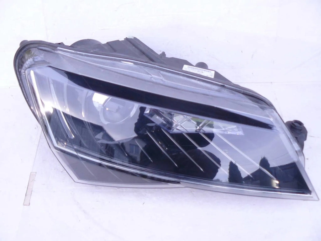 Frontscheinwerfer Skoda Superb III 3V1941016A Xenon Rechts Headlight