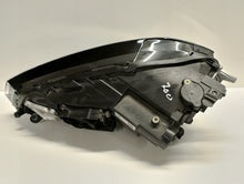 Laden Sie das Bild in den Galerie-Viewer, Frontscheinwerfer VW Sportsvan 517941114A LED Rechts Scheinwerfer Headlight