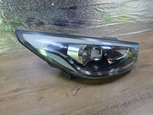 Load image into Gallery viewer, Frontscheinwerfer Hyundai Ix35 Rechts Scheinwerfer Headlight SCH9836623798ks