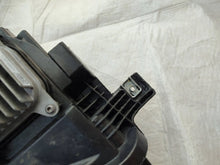 Laden Sie das Bild in den Galerie-Viewer, Frontscheinwerfer Tesla Model 3 015319111514952-00-D Full LED Links Headlight