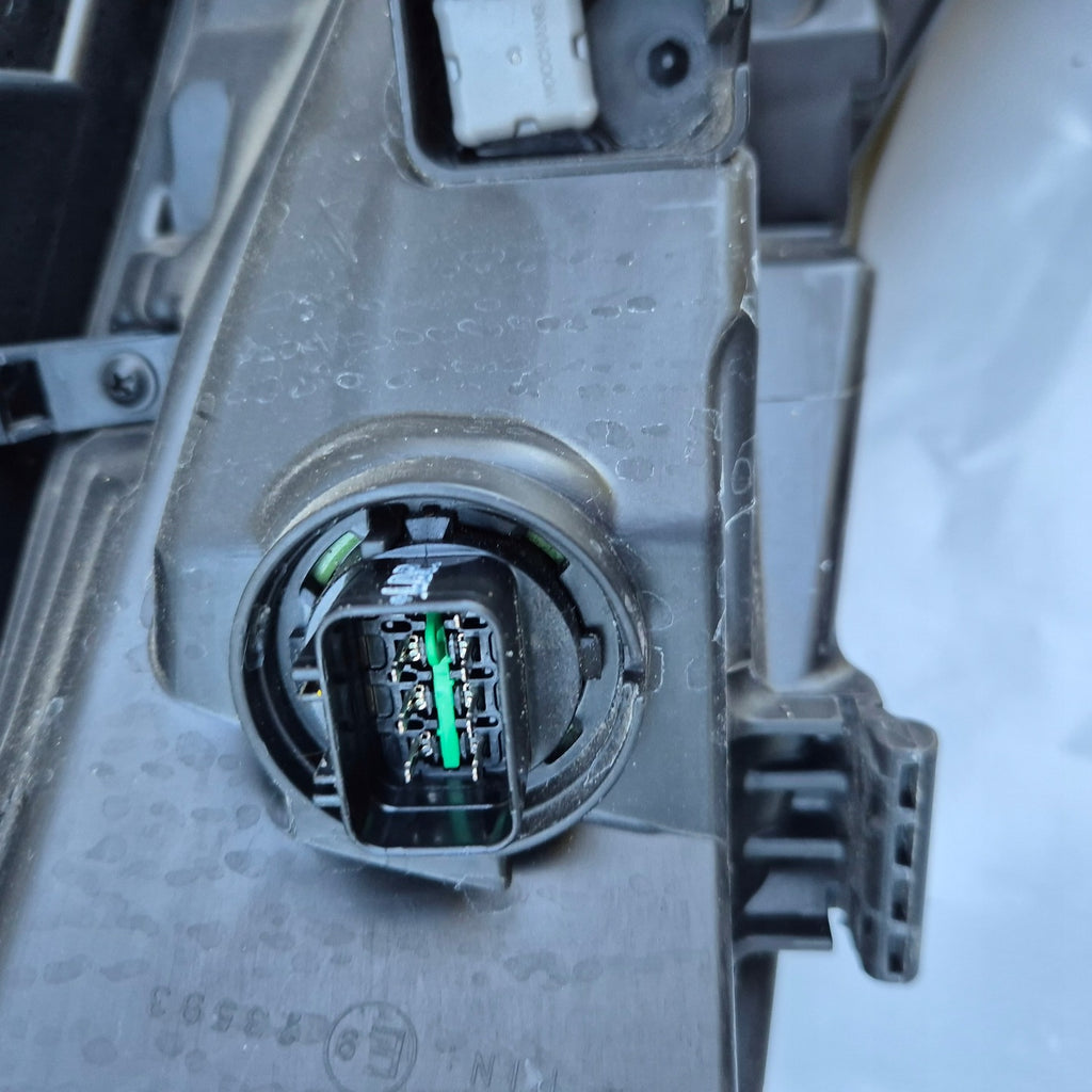 Frontscheinwerfer Hyundai Tucson 92207N7400 Links Scheinwerfer Headlight SCH7177512245zw