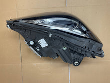 Laden Sie das Bild in den Galerie-Viewer, Frontscheinwerfer Mercedes-Benz W206 W2069062802 Laser Rechts Headlight