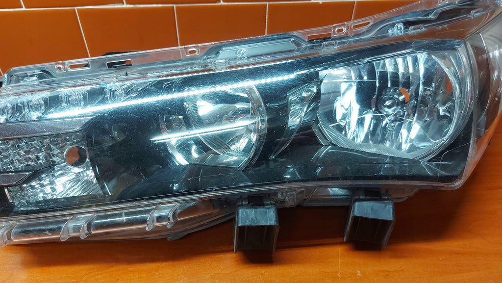 Frontscheinwerfer Toyota Corolla 81150-02E71 LED Ein Stück (Rechts oder Links)