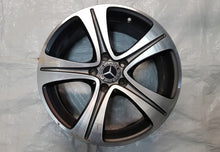 Load image into Gallery viewer, 1x Alufelge 17 Zoll 7.5" 5x112 40ET Glanz Graphit A2134011200 Mercedes-Benz W213 FEL4716172925na
