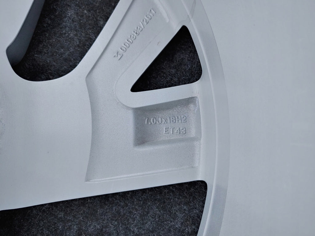 1x Alufelge 18 Zoll 7.0" 5x112 43ET Glanz Silber 5NN601025P VW Tiguan Rim Wheel FEL3914991425gk