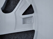 Load image into Gallery viewer, 1x Alufelge 18 Zoll 7.0" 5x112 43ET Glanz Silber 5NN601025P VW Tiguan Rim Wheel FEL3914991425gk