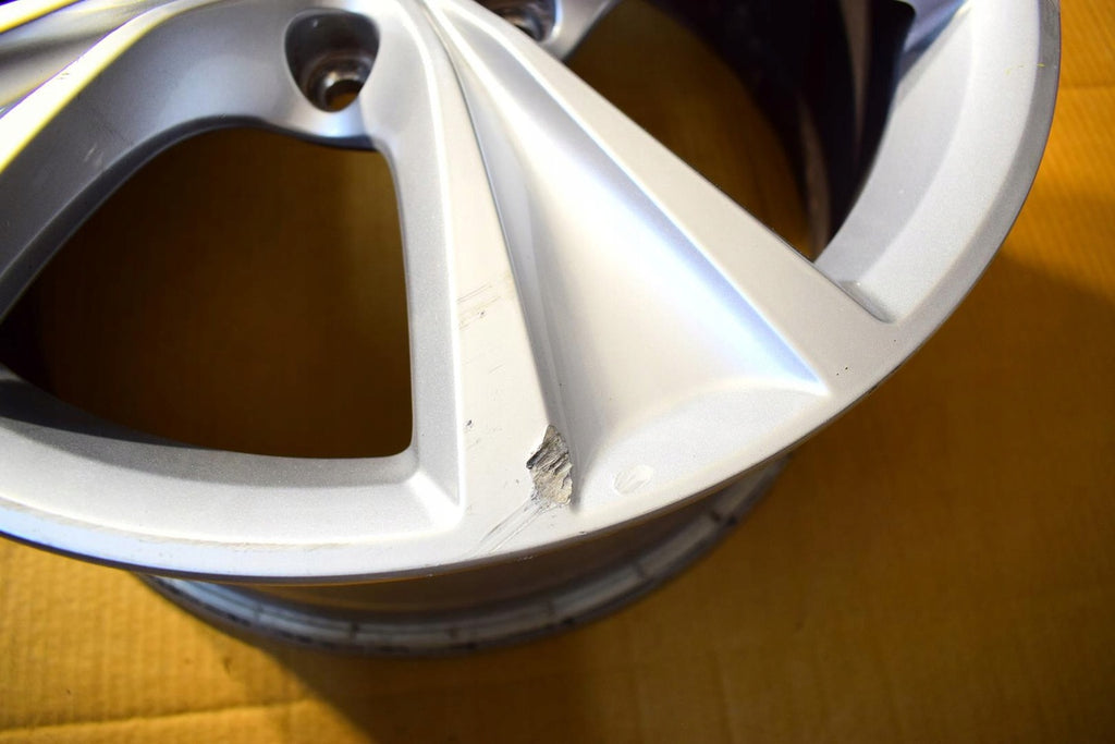 1x Alufelge 17 Zoll 7.5" 5x112 46ET Glanz Silber 5FA601025 Seat Leon Rim Wheel