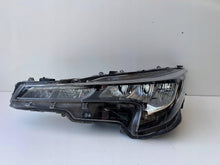 Laden Sie das Bild in den Galerie-Viewer, Frontscheinwerfer Toyota Corolla 8115002S60 LED Ein Stück (Rechts oder Links)
