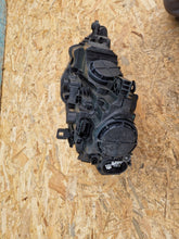 Laden Sie das Bild in den Galerie-Viewer, Frontscheinwerfer Audi A3 8V0941006 Xenon Rechts Scheinwerfer Headlight SCH3205130408rx