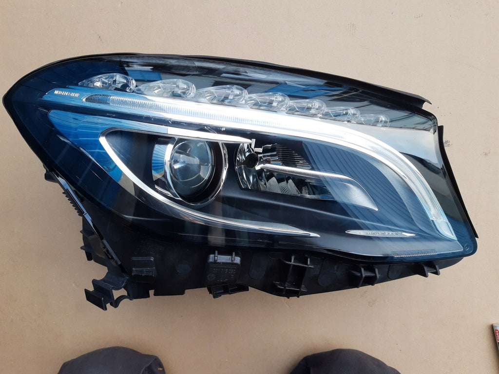 Frontscheinwerfer Mercedes-Benz X156 A1569063800 Xenon Rechts Headlight