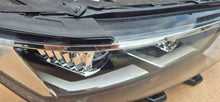 Laden Sie das Bild in den Galerie-Viewer, Frontscheinwerfer VW T-Roc 2GA941774 Full LED Rechts Scheinwerfer Headlight SCH4793852812ws