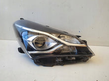 Laden Sie das Bild in den Galerie-Viewer, Frontscheinwerfer Toyota Yaris LED Rechts Scheinwerfer Headlight