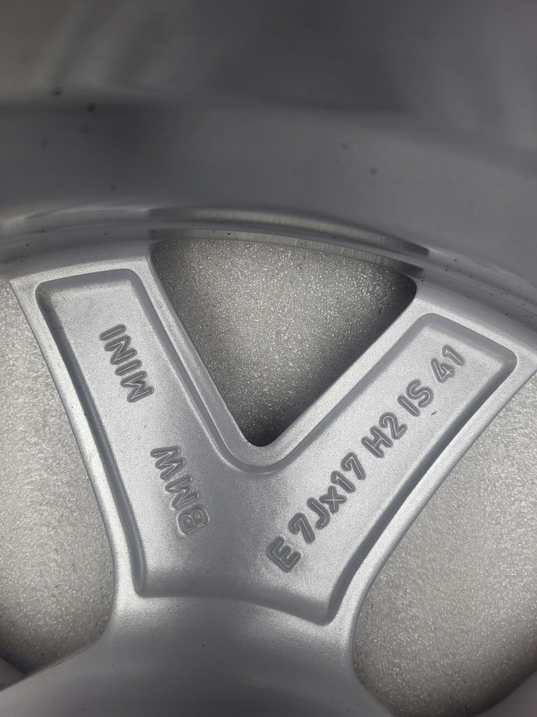1x Alufelge 17 Zoll 7.0" 5x112 41ET Glanz Silber 6898299 BMW X1 Rim Wheel FEL8774273538of