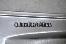 Laden Sie das Bild in den Galerie-Viewer, 1x Alufelge 19 Zoll 9.0" 5x112 44ET Glanz Silber 4E0601025AD Audi A8 Rim Wheel FEL4102193050et