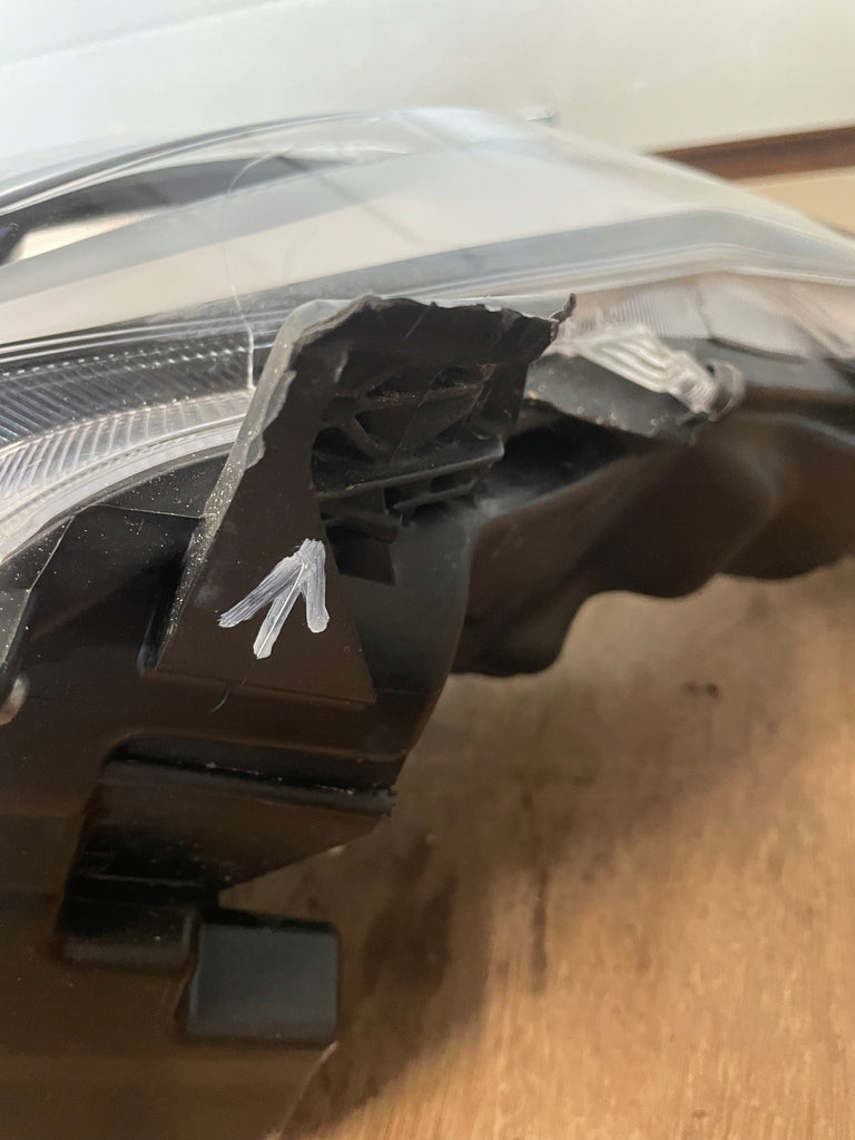 Frontscheinwerfer Toyota 4 Yaris LED Links Scheinwerfer Headlight