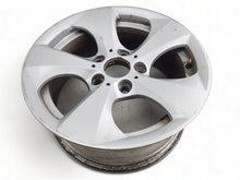 Load image into Gallery viewer, 1x Alufelge 16 Zoll 7.0&quot; 5x120 31ET Glanz Silber 6795805 BMW E91 E90 Rim Wheel