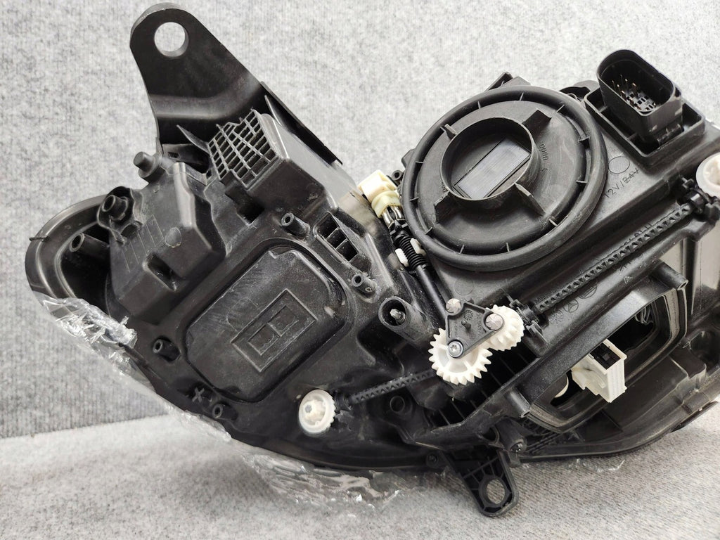 Frontscheinwerfer Mercedes-Benz Cls A2579062902SCZ LED Links Headlight SCH3267158869eq