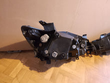 Laden Sie das Bild in den Galerie-Viewer, Frontscheinwerfer Mazda Cx5 Ein Stück (Rechts oder Links) Scheinwerfer Headlight SCH8765215846kf