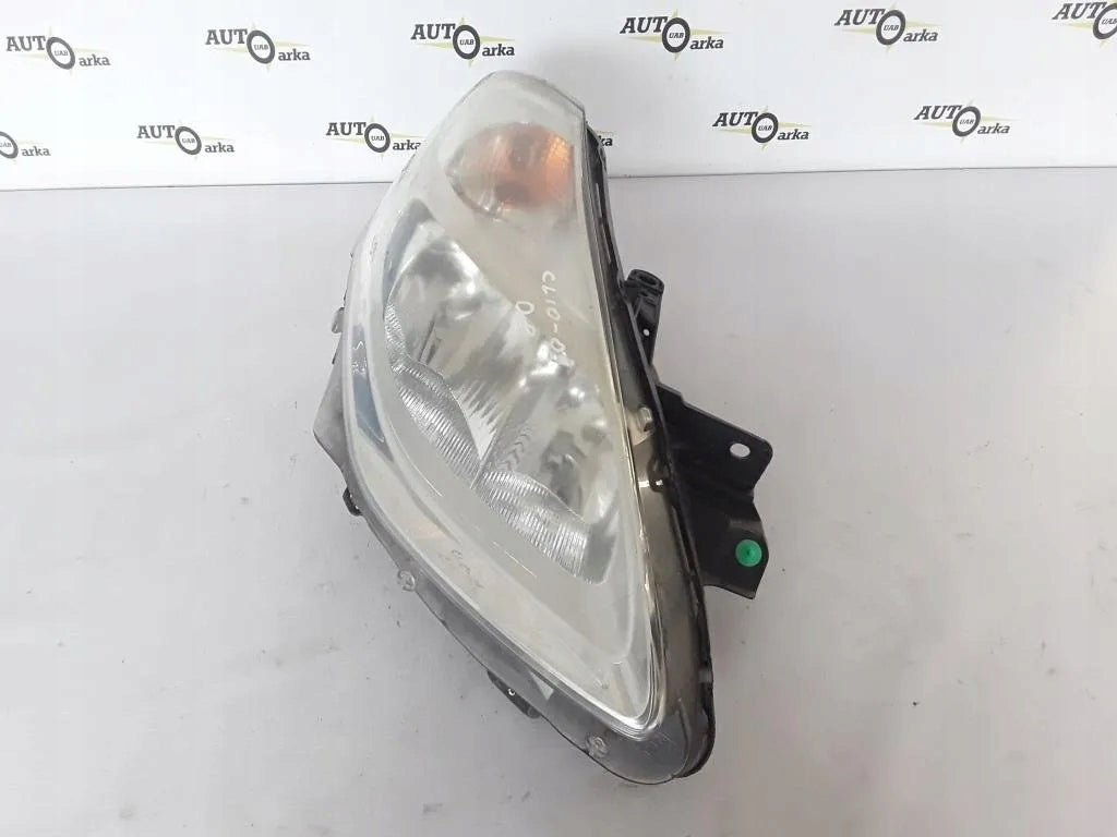 Frontscheinwerfer Renault Clio III 8200892495 Rechts Scheinwerfer Headlight SCH7968988338bo