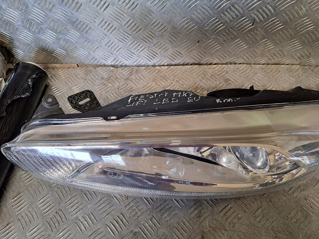 Frontscheinwerfer Ford Fiesta LED Links Scheinwerfer Headlight