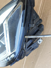 Load image into Gallery viewer, Frontscheinwerfer VW Touran 5TB941081A LED Links Scheinwerfer Headlight SCH5432494318ls