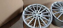 Laden Sie das Bild in den Galerie-Viewer, 4x Alufelge 18 Zoll 6.5" 5x112 38ET Glanz Silber A1564011900 Mercedes-Benz Gla FEL4957512179fb
