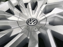 Load image into Gallery viewer, 4x Alufelge 19 Zoll 8.0" 5x112 28ET Glanz Silber 760601025 VW Touareg Rim Wheel FEL6564097369px